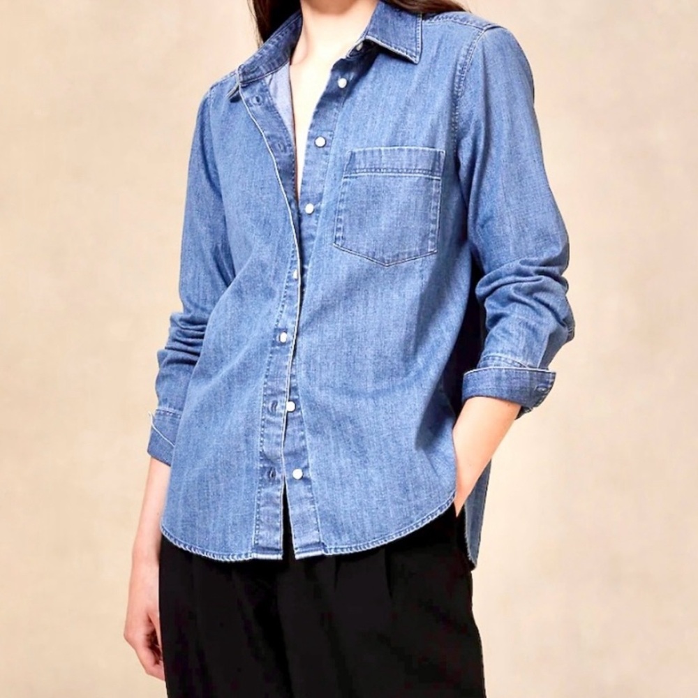 Classic Denim Shirt Banana Republic size XS